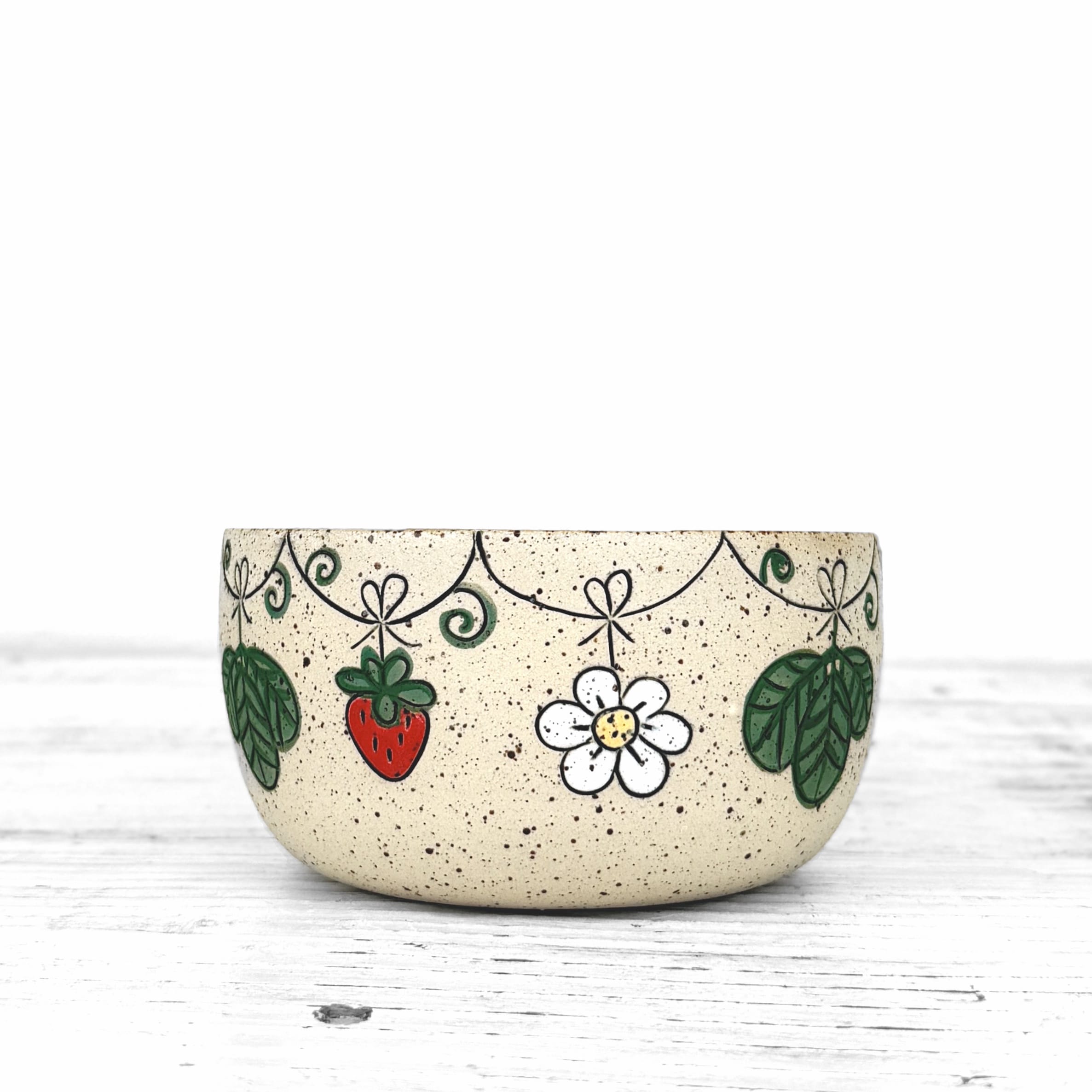Strawberry Red Miska S