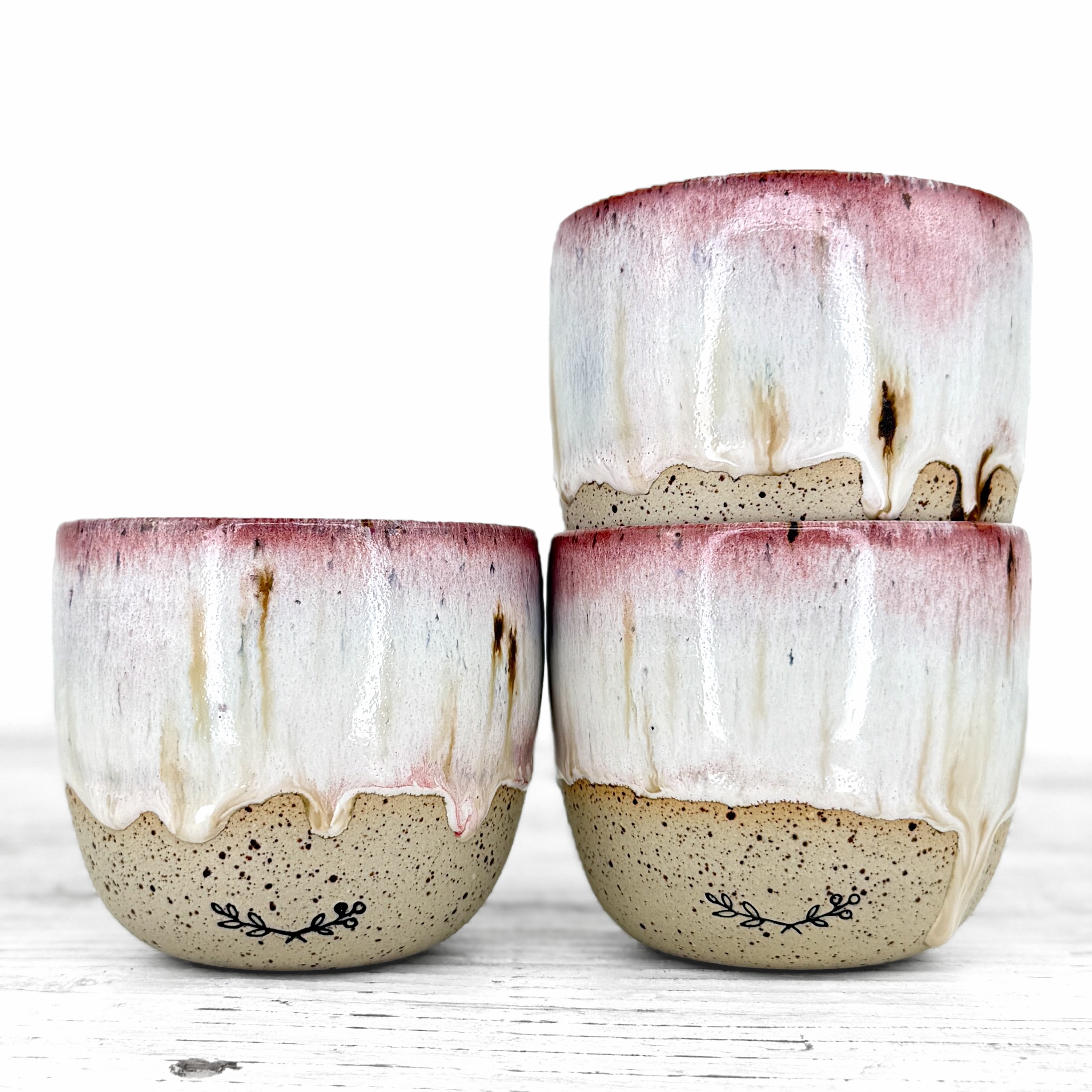 Keramický kalíšek na kávu s růžovou stékanou glazurou Raspberry Thaw